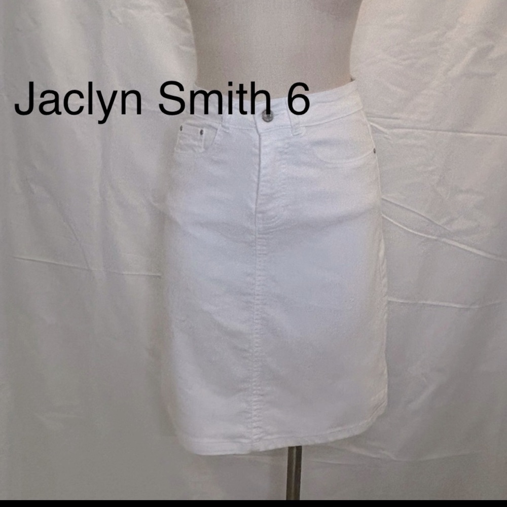 Jaclyn Smith white denim skirt size 6